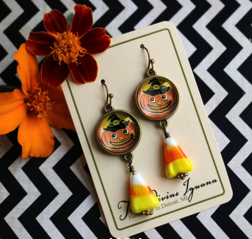 Retro Jack O Lantern in Hat Halloween Candy Corn Earrings