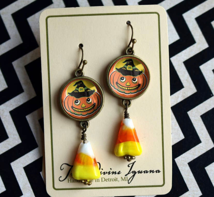 Retro Jack O Lantern in Hat Halloween Candy Corn Earrings