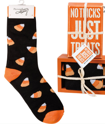 Halloween Box Sign Sock Set