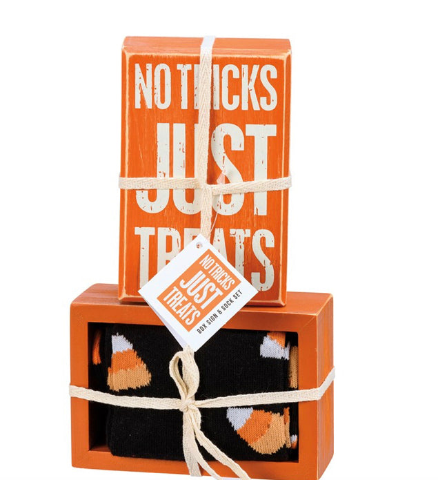 Halloween Box Sign Sock Set