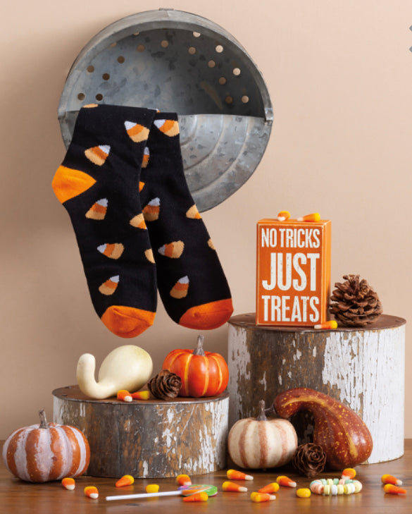 Halloween Box Sign Sock Set