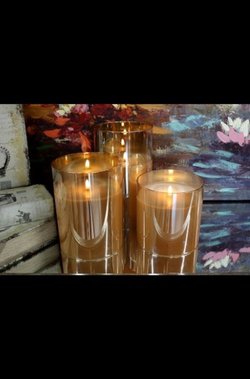 RADIANCE POURED CANDLE 6x7.8" CHAMPAGNE