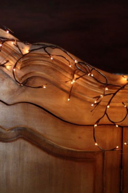 90" WILLOW VINE WITH 144 WARM WHITE LEDS TWINKLE/TIMER