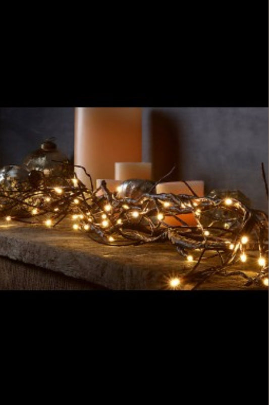 90" WILLOW VINE WITH 144 WARM WHITE LEDS TWINKLE/TIMER